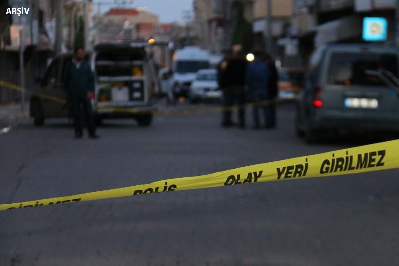 Şanlıurfa'da bomba yüklü araç ele geçirildi Şanlıurfa'da bomba yüklü araç ele geçirildi